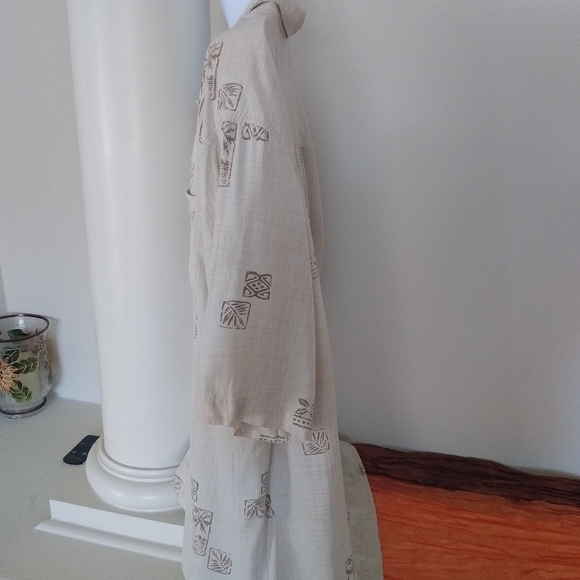 Men's QuikSilver Edition Comfort Fit Hawaiian Shirt, XL - Picture 2 of 4